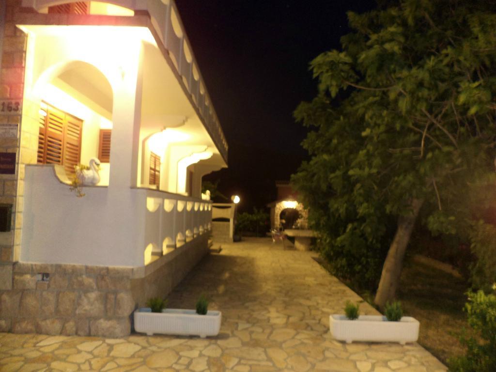 Apartments Vesna Kampor Extérieur photo
